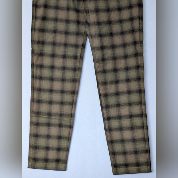 Levi's XX Chino Standard Taper Olive Green/Brown Plaid Chinos, 34x34 NWT - Picture 4 of 10